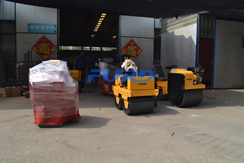 福瑞得機械手扶雙輪壓路機，手扶單輪壓路機，座駕壓路機及時包裝發(fā)貨