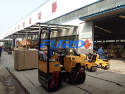 今日福瑞得微動態(tài)--福瑞得機(jī)械小型壓路機(jī)發(fā)往北京、福建等地
